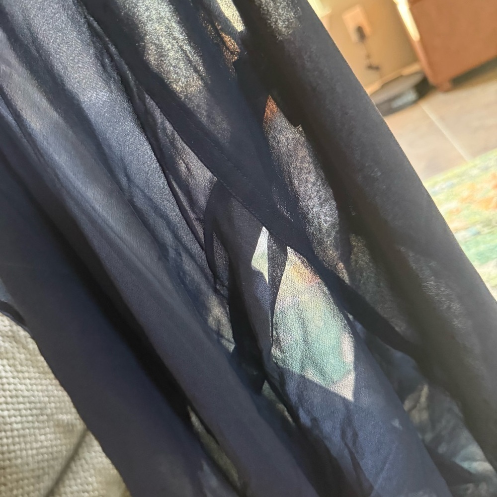 Vince Navy Blue 100% Silk Sheer Long Sleeve Tunic Blouse Size Small - Picture 6 of 8